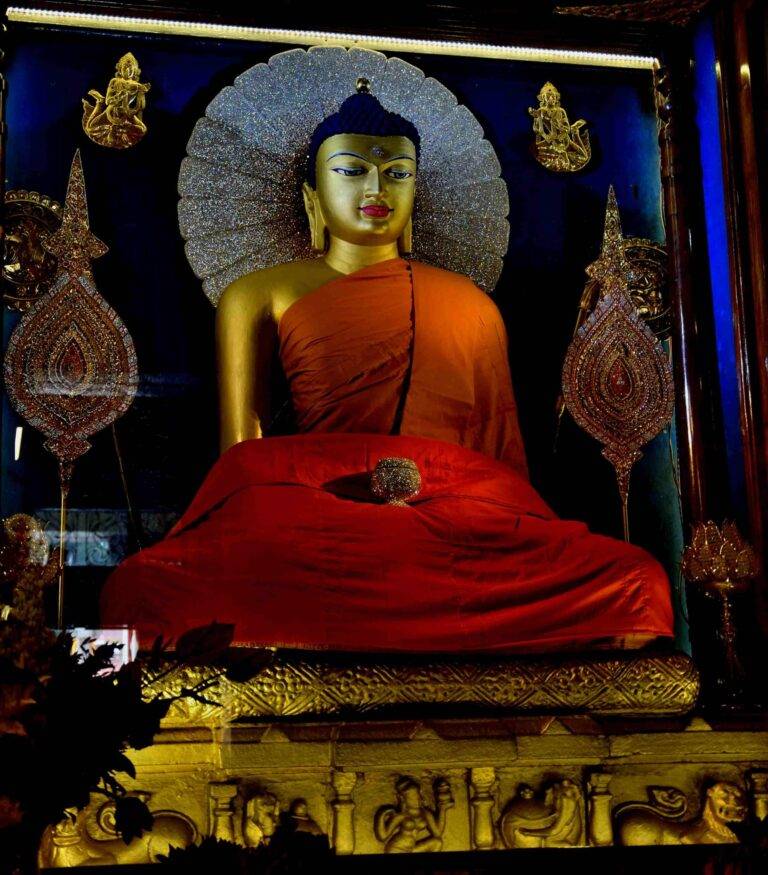 Shakyamuni Mahabodhi D8486